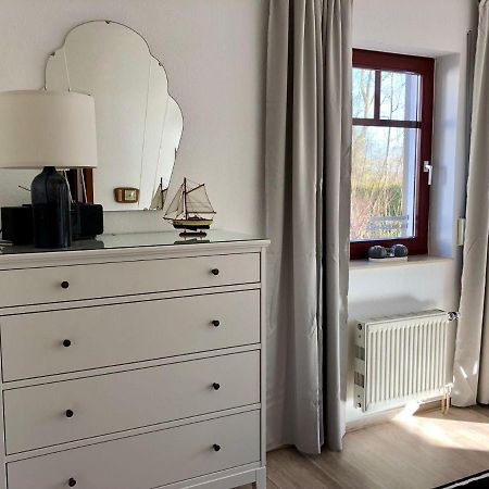 Ferienwohnung-Klaus-Stoertebeker-Mit-Sonnenterrasse-Garten-Zwischen-Strand-Wald-Und-Wiese Gustow  Экстерьер фото
