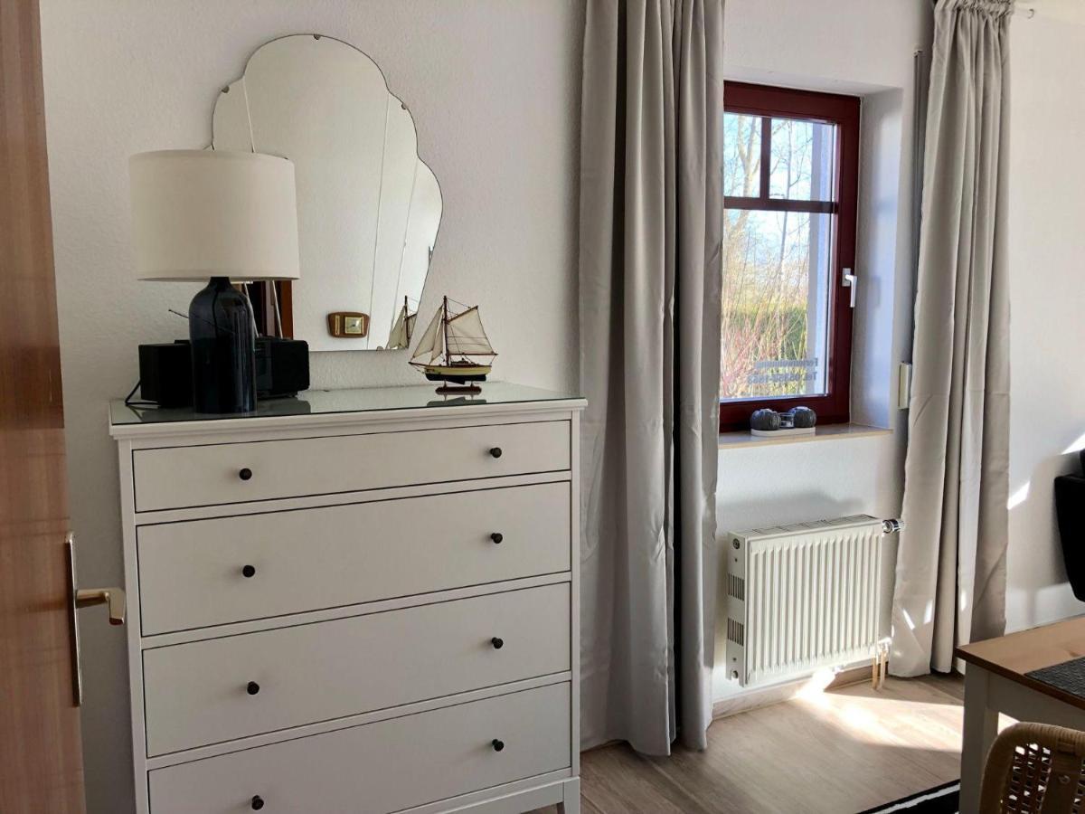 Ferienwohnung-Klaus-Stoertebeker-Mit-Sonnenterrasse-Garten-Zwischen-Strand-Wald-Und-Wiese Gustow  Экстерьер фото