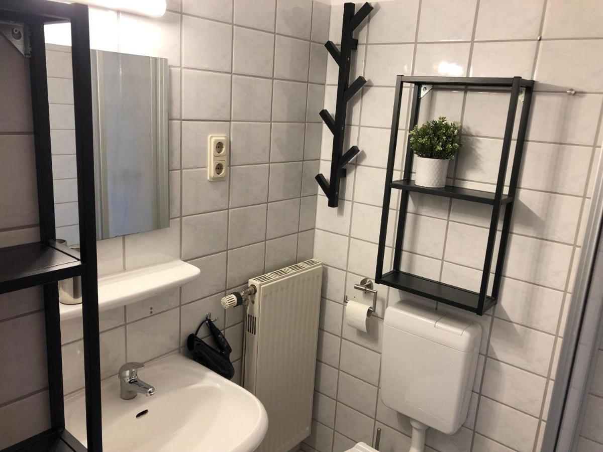 Ferienwohnung-Klaus-Stoertebeker-Mit-Sonnenterrasse-Garten-Zwischen-Strand-Wald-Und-Wiese Gustow  Экстерьер фото